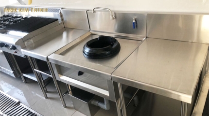 Bếp á 1 họng – Sự lựa chọn hoàn hảo cho bếp công nghiệp hiện đại.