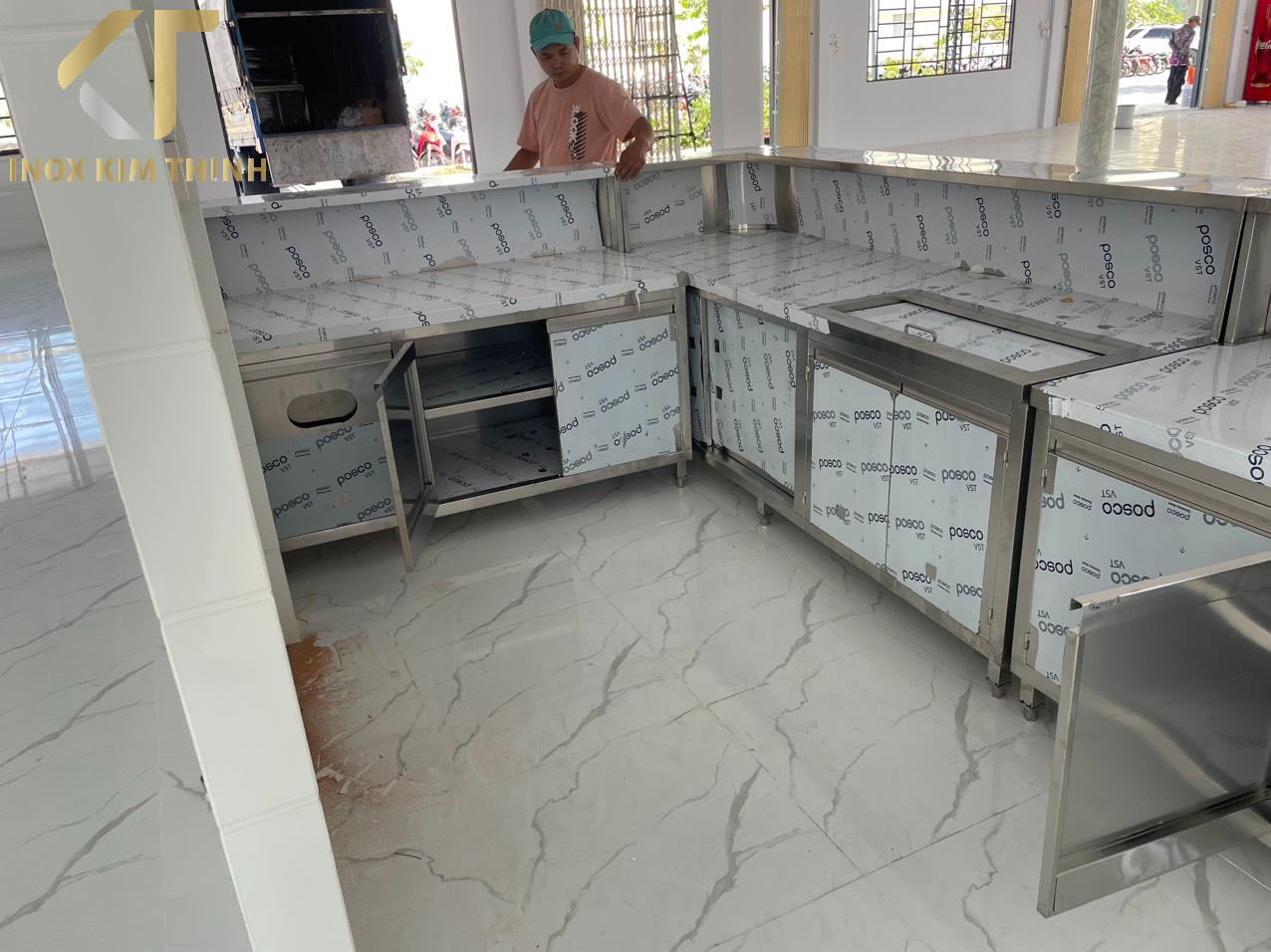 Bạn đang tìm kiếm một địa chỉ quầy bar inox công nghiệp đáng tin cậy?