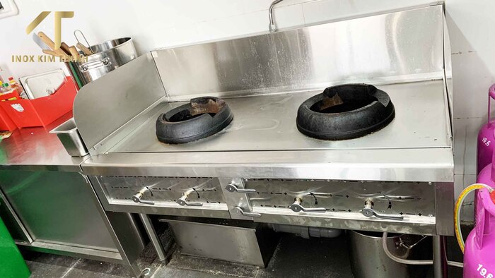 Tư vấn bạn đơn vị cung cấp thiết bị bếp công nghiệp inox giá rẻ1