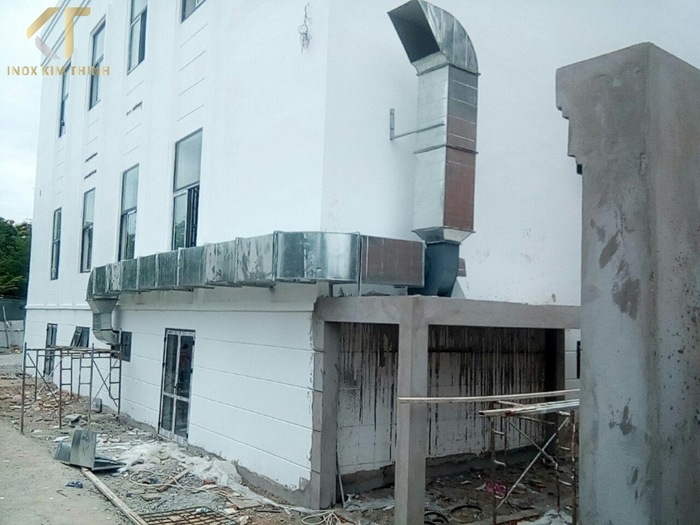 lắp đặt hệ thống hút khói bếp nhà hàng tại Bình Dương